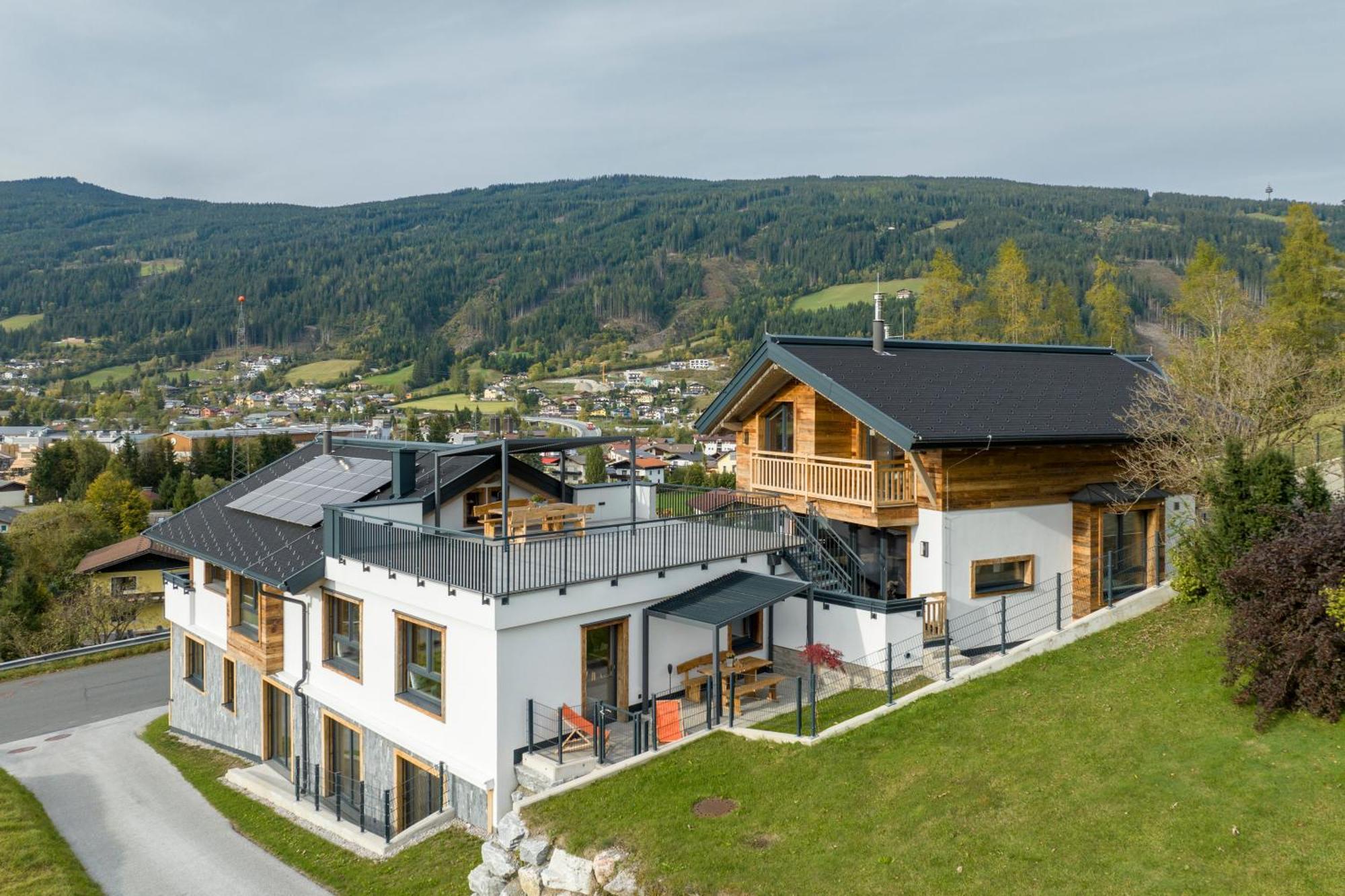 Holzlodge Deluxe Radstadt Exterior foto